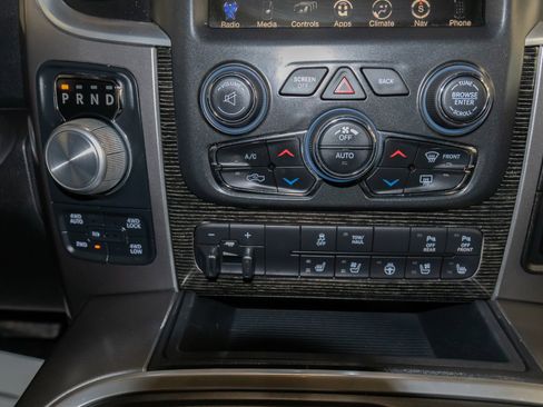 Used 2017 RAM 1500 Limited image 24