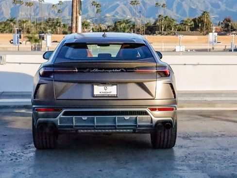 Used 2022 Lamborghini Urus image 5