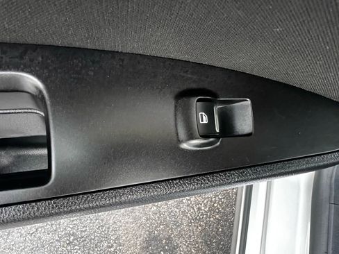 Used 2018 Ford Fusion SE w/ Equipment Group 201A image 19