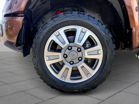 Used 2015 Toyota Tundra Platinum image 10