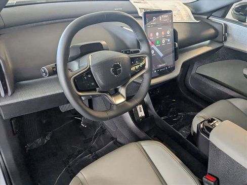 New 2025 Volvo EX30 Plus w/ Protection Package Premier image 3