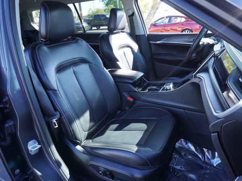 Used 2022 Jeep Grand Cherokee L Limited image 13