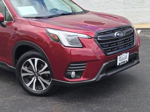 Certified 2023 Subaru Forester Limited AWD/4WD image 2