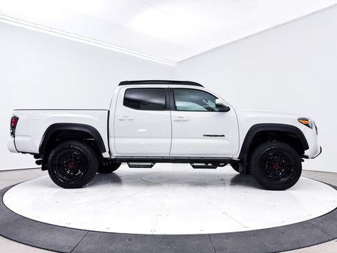 Used 2023 Toyota Tacoma TRD Pro AWD/4WD image 2
