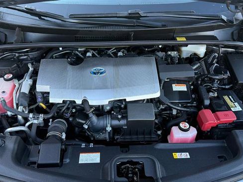 Used 2017 Toyota Prius Prime Premium image 4