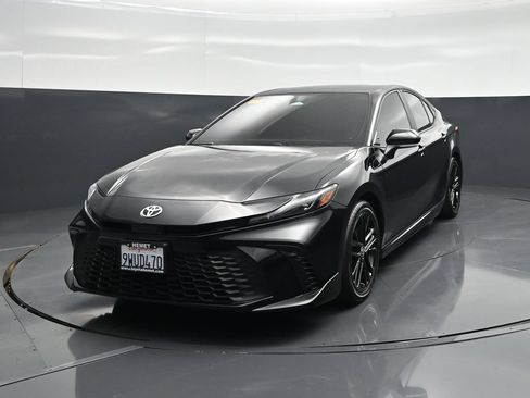 Used 2026 Toyota Camry SE FWD image 56