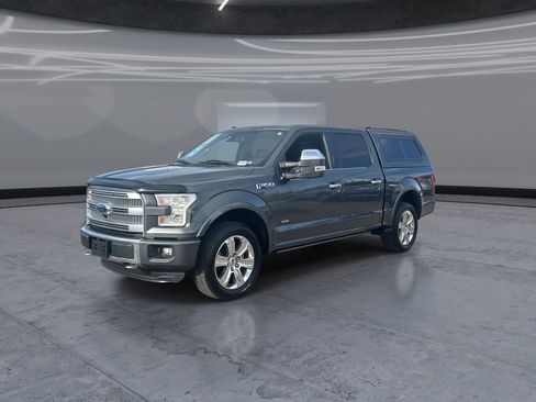 Used 2016 Ford F150 Platinum w/ Equipment Group 701A Luxury AWD/4WD image 3