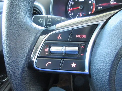 Used 2024 Kia Forte LXS image 13