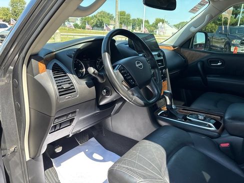 Used 2021 Nissan Armada SL w/ Captain's Chairs Package AWD/4WD image 34