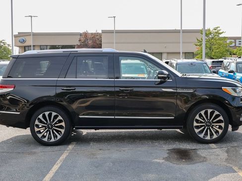 Certified 2022 Lincoln Navigator Reserve AWD/4WD image 23