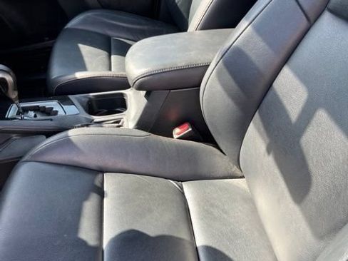 Used 2016 Toyota RAV4 SE w/ Protection Package AWD/4WD image 5