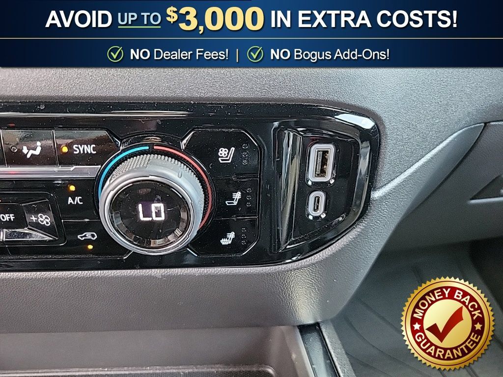 Used 2025 Chevrolet Silverado 1500 ZR2 w/ Technology Package AWD/4WD image 27