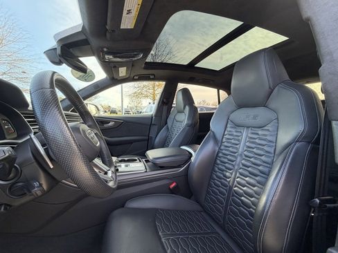 Used 2021 Audi RS Q8 4.0T w/ Carbon Optic Package image 16