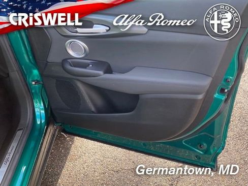 New 2024 Alfa Romeo Tonale Veloce image 34