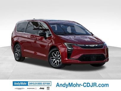 New 2027 Chrysler Pacifica Limited
