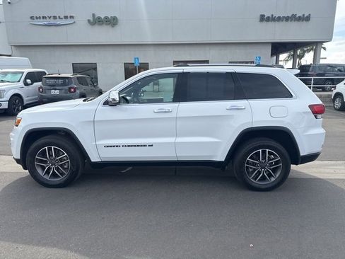 Used 2022 Jeep Grand Cherokee Limited image 2