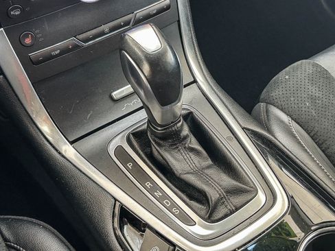 Used 2015 Ford Edge Sport FWD image 19