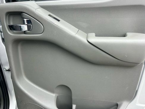 Used 2019 Nissan Frontier SV RWD image 13