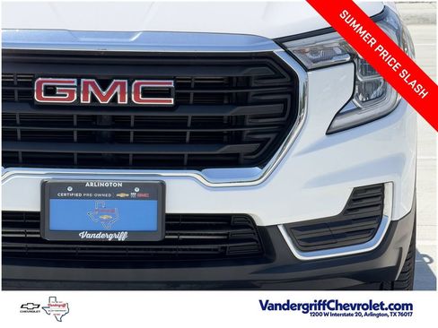 Certified 2024 GMC Terrain SLE w/ Fleet Convenience Package FWD image 8