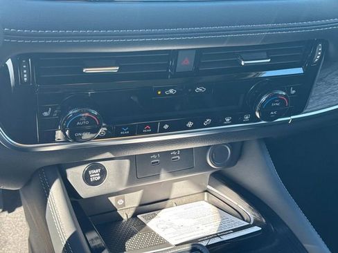 New 2026 Nissan Rogue Platinum w/ Platinum Premium Package image 33