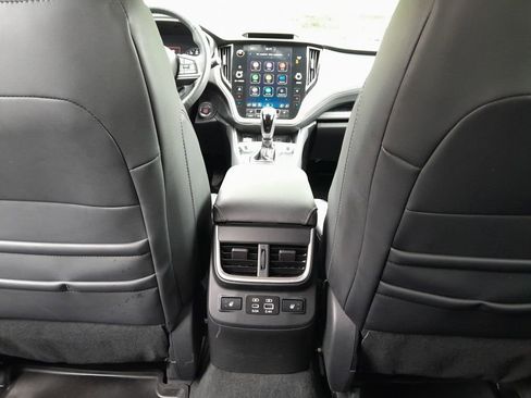 Used 2023 Subaru Outback Limited AWD/4WD image 32