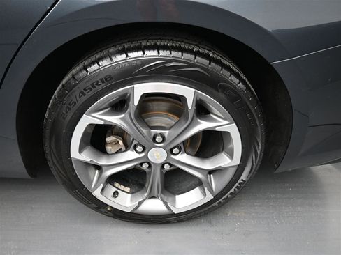 Used 2021 Chevrolet Malibu LT image 19