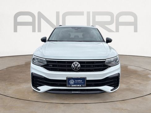 Certified 2024 Volkswagen Tiguan SE R-Line FWD image 5