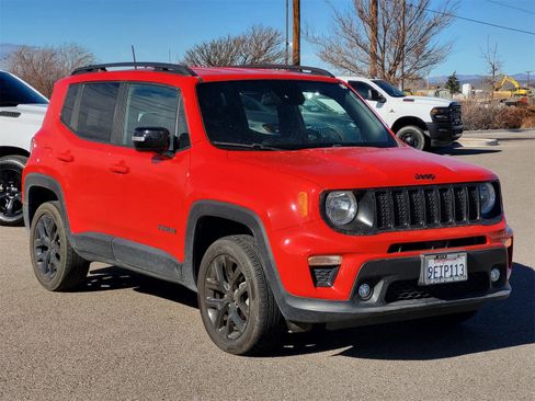 Used 2022 Jeep Renegade Altitude image 3