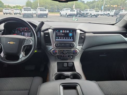 Used 2019 Chevrolet Tahoe LS RWD image 10
