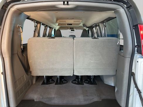 Used 2021 Chevrolet Express 3500 LT w/ LT Preferred Equipment Group image 21