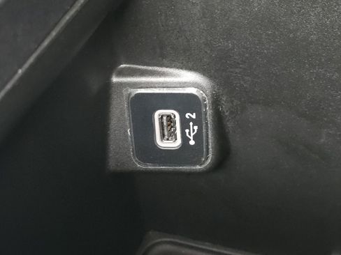Used 2019 Jeep Wrangler Sport AWD/4WD image 28