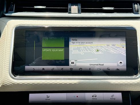 Used 2020 Land Rover Range Rover Velar S AWD/4WD image 31