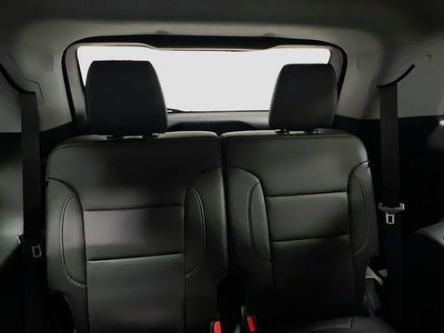 Used 2020 GMC Acadia SLT FWD image 28