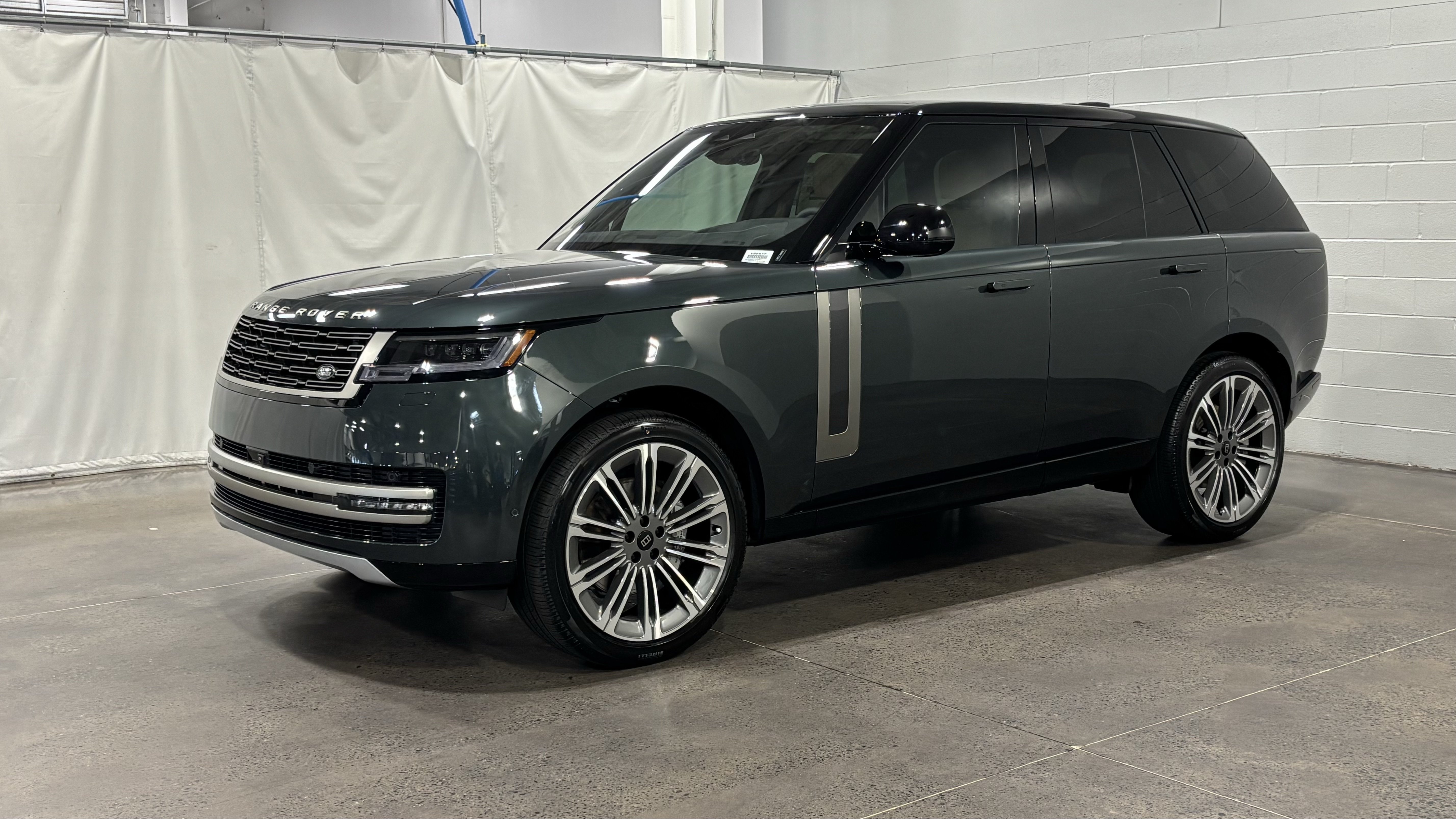 New 2027 Land Rover Range Rover SE AWD/4WD image 1