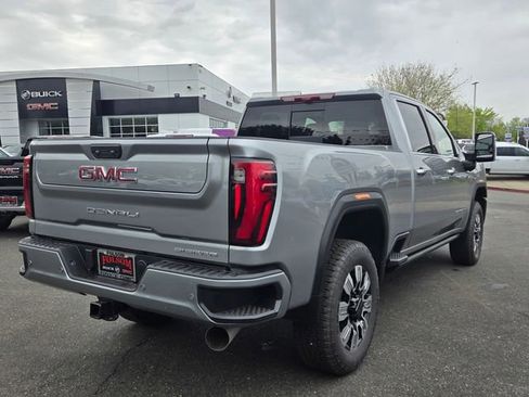 New 2026 GMC Sierra 3500 Denali image 4