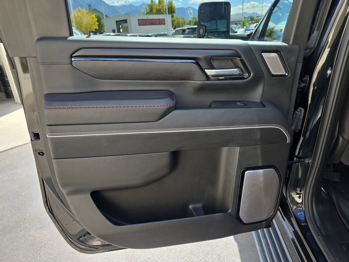 Used 2025 GMC Sierra 2500 AT4X w/ AT4X AEV Edition AWD/4WD image 17