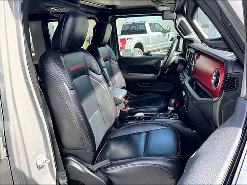 Used 2021 Jeep Wrangler Unlimited Rubicon w/ Dual Top Group AWD/4WD image 7