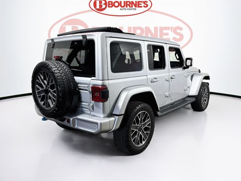 Used 2024 Jeep Wrangler High Altitude AWD/4WD image 12