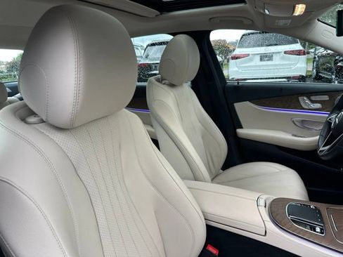 Used 2023 Mercedes-Benz E 350 4MATIC Sedan image 36