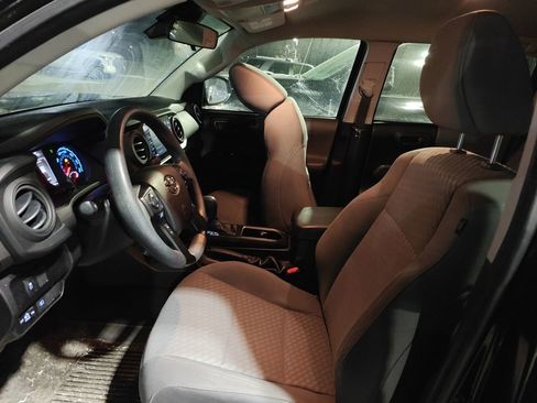 Used 2022 Toyota Tacoma SR image 7