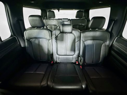 Used 2024 Jeep Wagoneer Series II w/ Flexible Seating Group image 13