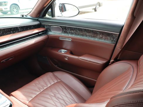 Used 2023 Genesis G90 3.5T AWD/4WD image 27