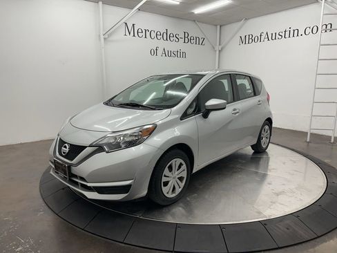 Used 2017 Nissan Versa Note SV image 3