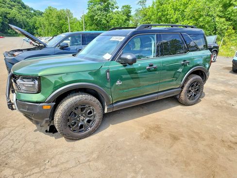Used 2025 Ford Bronco Sport Outer Banks w/ Sasquatch Outer Banks Package AWD/4WD image 3