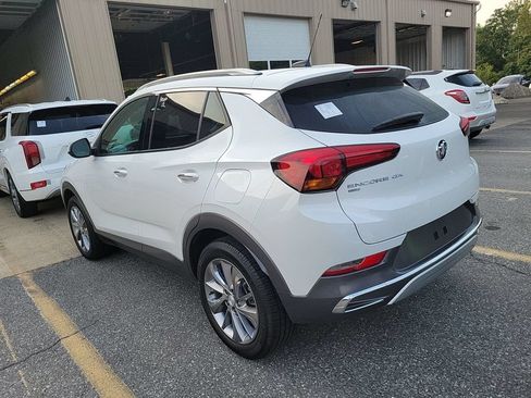 Used 2022 Buick Encore GX Essence w/ Experience Buick Package AWD/4WD image 4