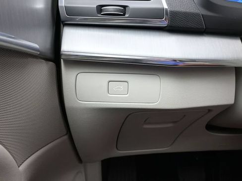 Used 2024 Volvo XC90 B5 Core w/ Protection Package Premier AWD/4WD image 26