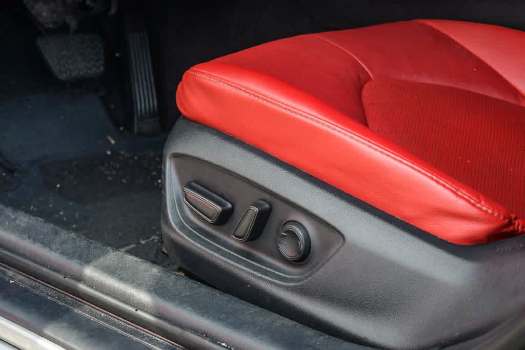 Used 2024 Toyota Camry XSE FWD image 26