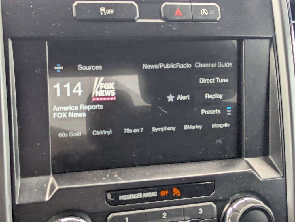 Used 2017 Ford F150 XLT w/ Equipment Group 302A Luxury AWD/4WD image 18