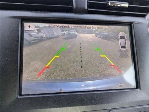 Used 2019 Ford Fusion SE FWD image 14