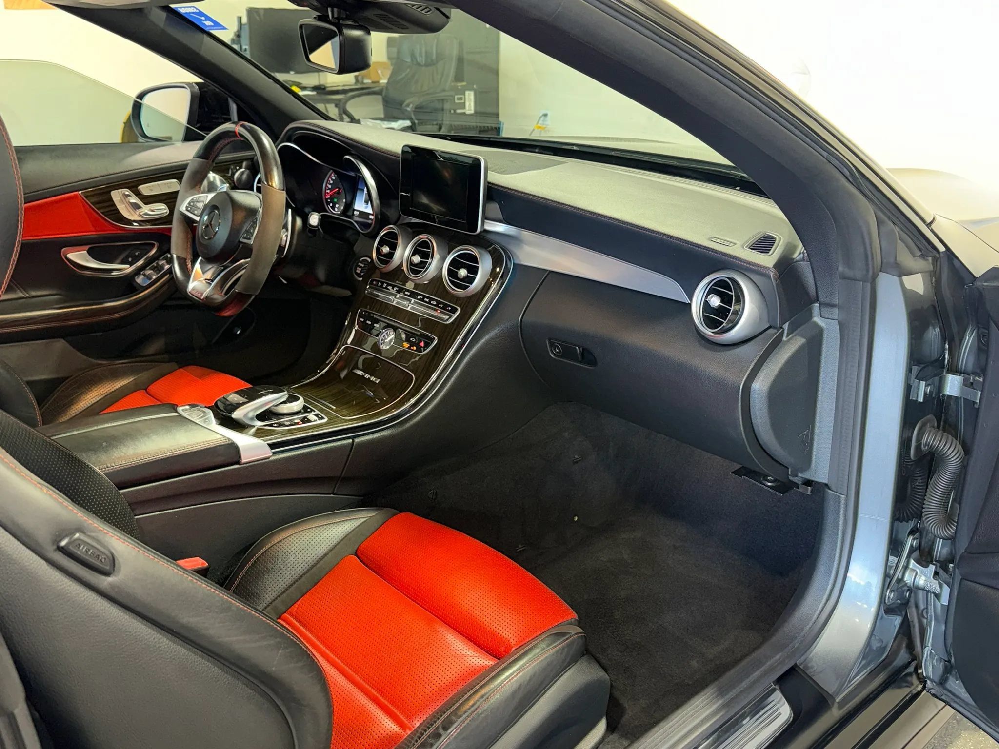 Used 2018 Mercedes-Benz C 63 AMG S image 22